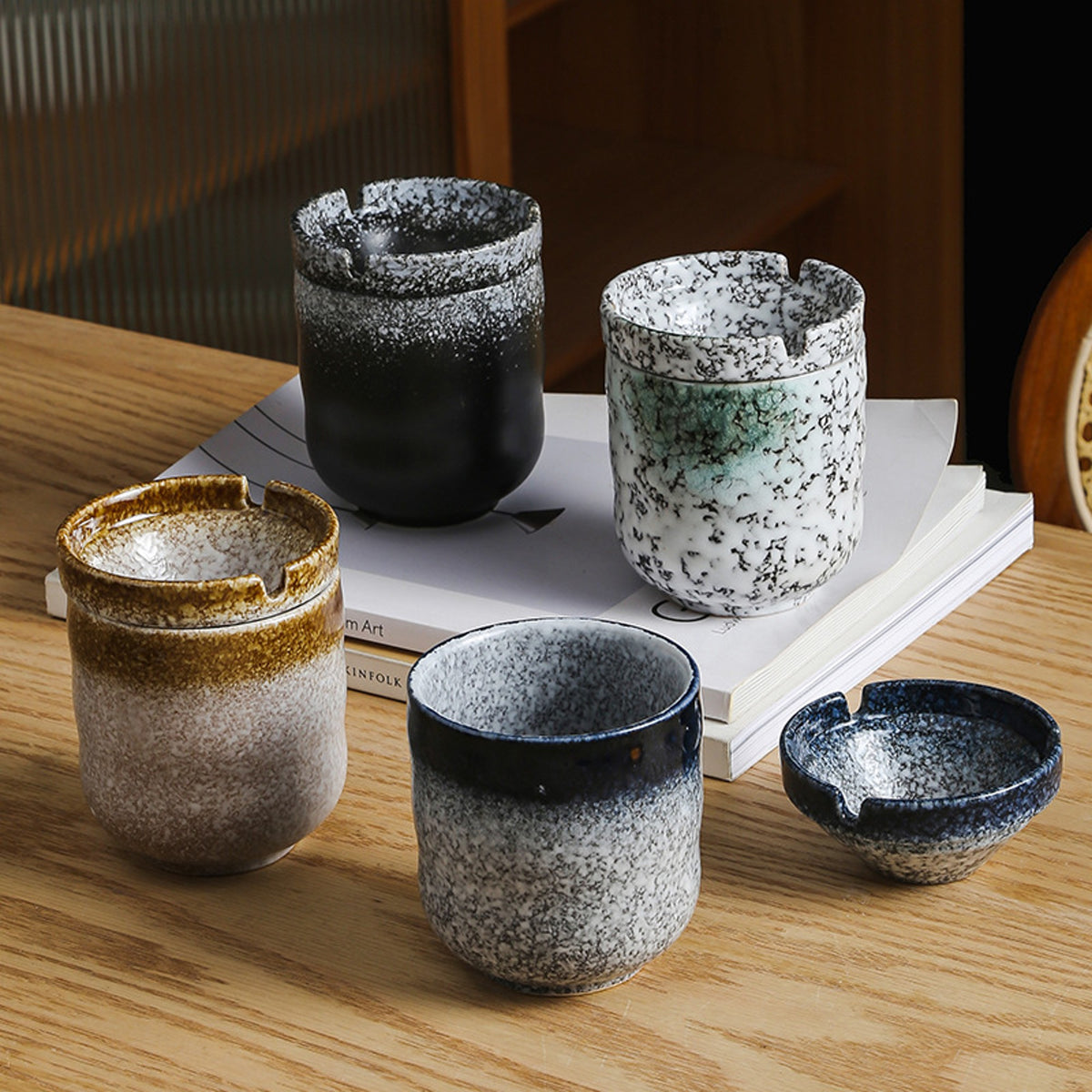 Japanese-Retro-Ashtray-with-