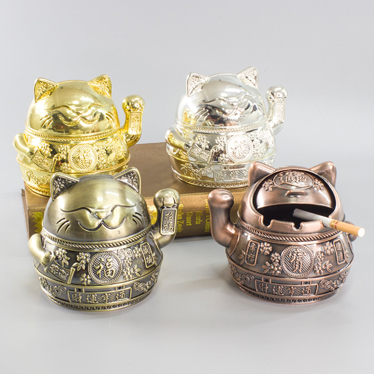 Fortune-Cat-Ashtray-withLid-