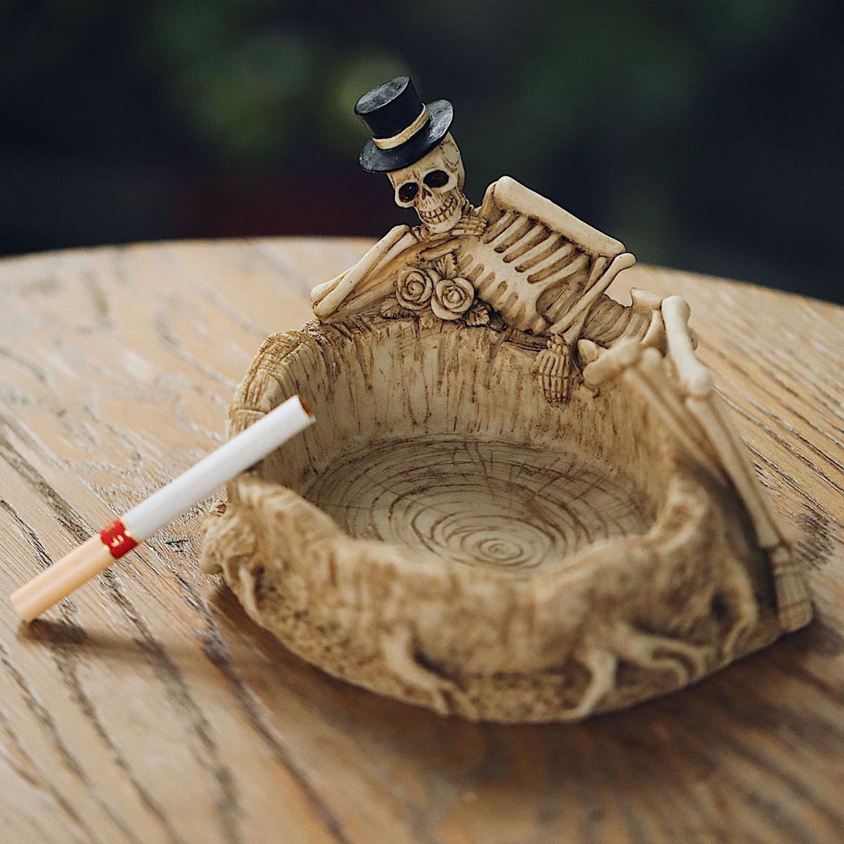 Skeleton Ashtray Resin – Ashtray Planet