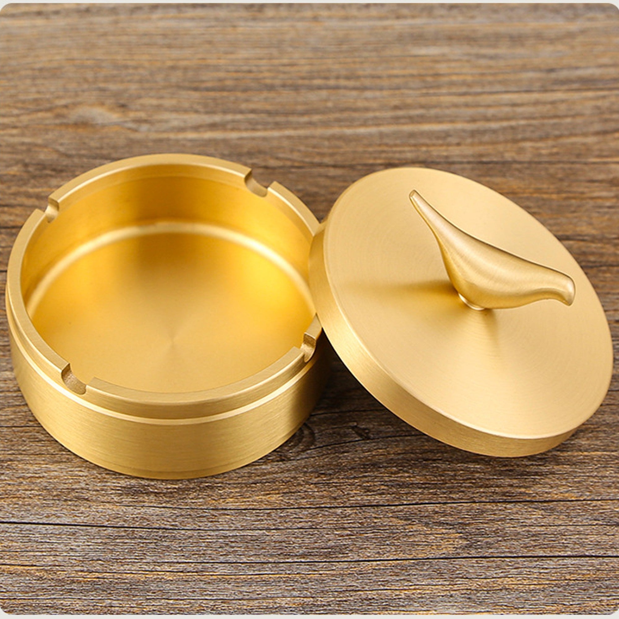 Brass Ashtray with Lid for Outdoor Patio Porch Smokeless – Ashtray