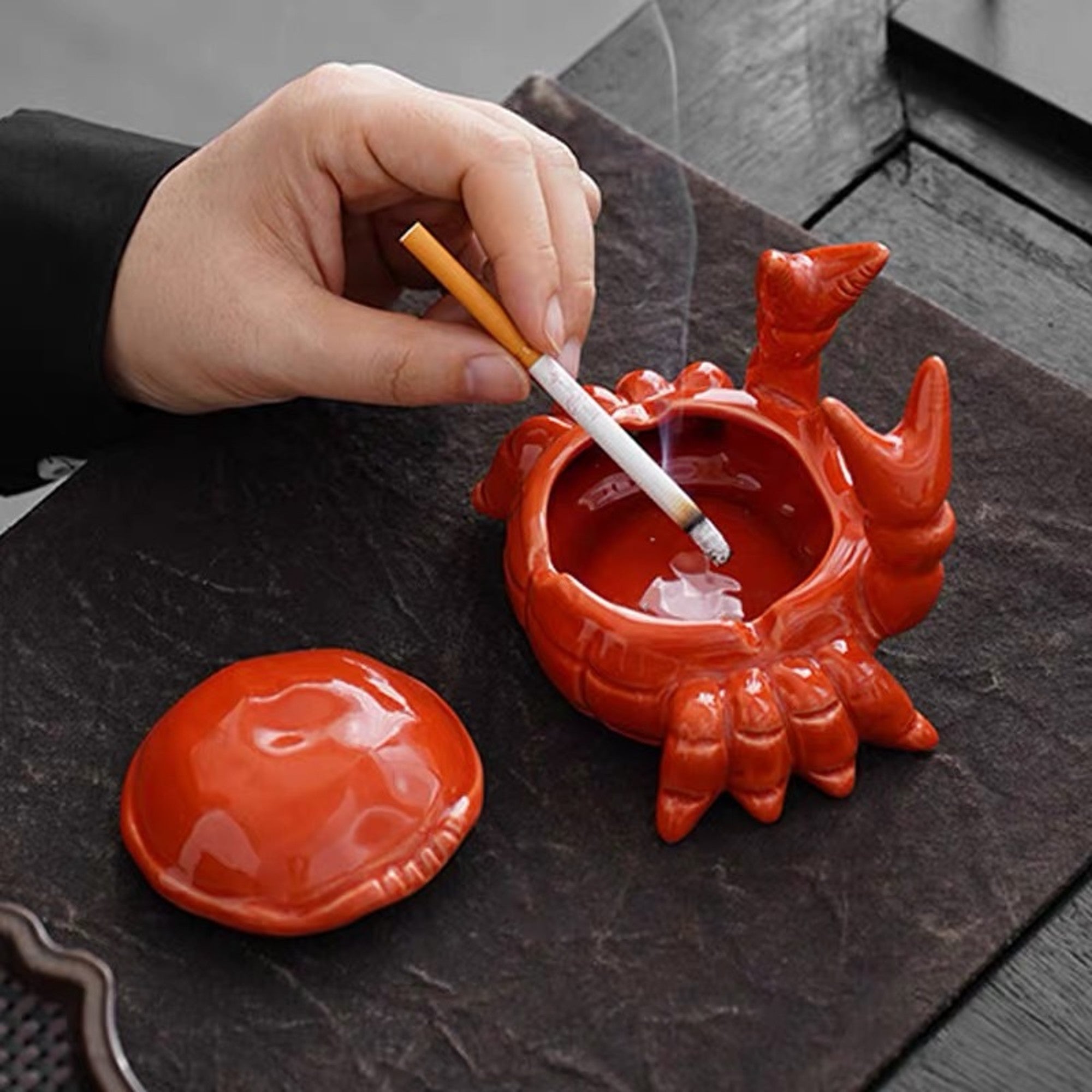 Cool Covered Ashtray for Outdoor Cute Crab Bull – Ashtray Planet