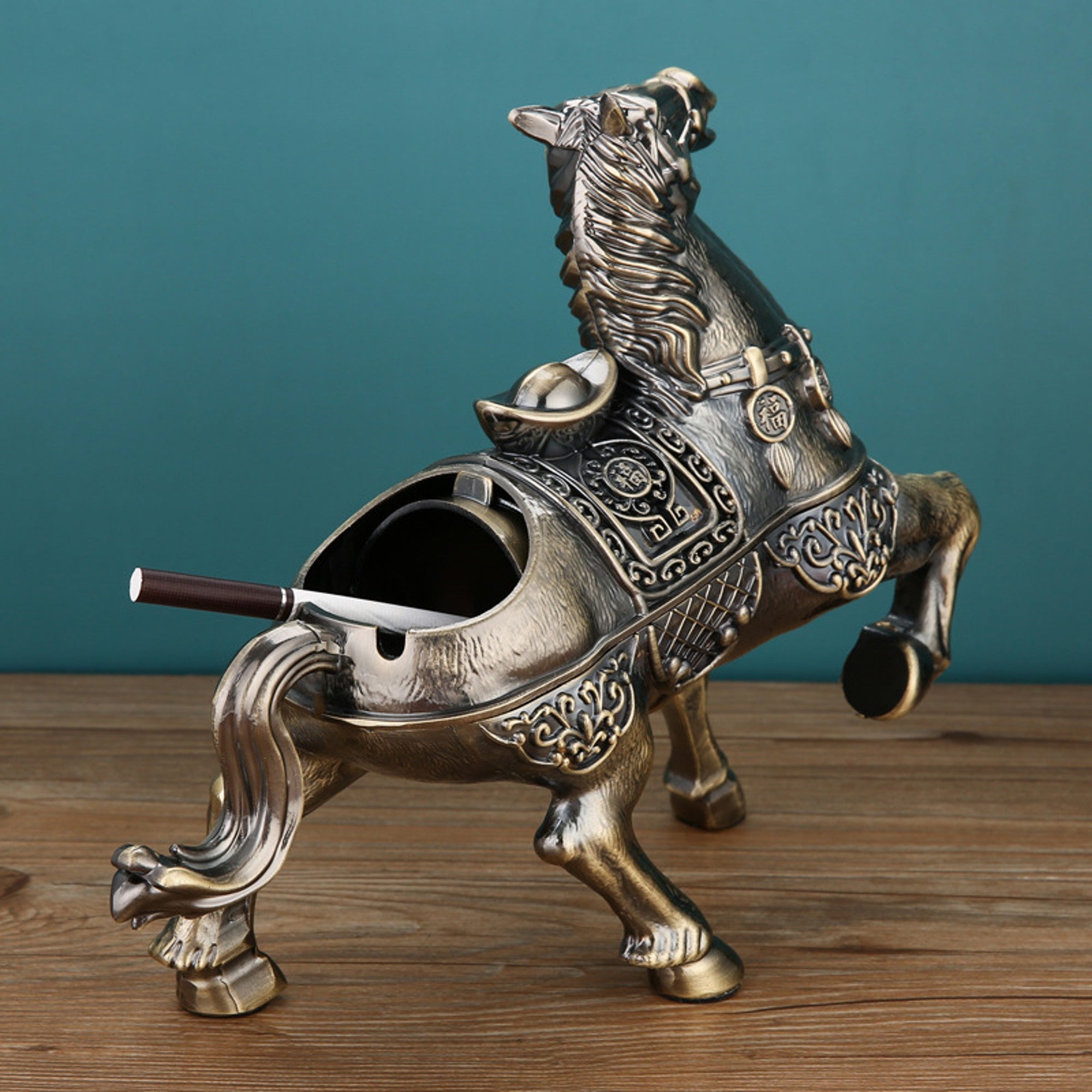 Fortune Horse Ashtray with Lid Metal Covered Large – Ashtray Planet