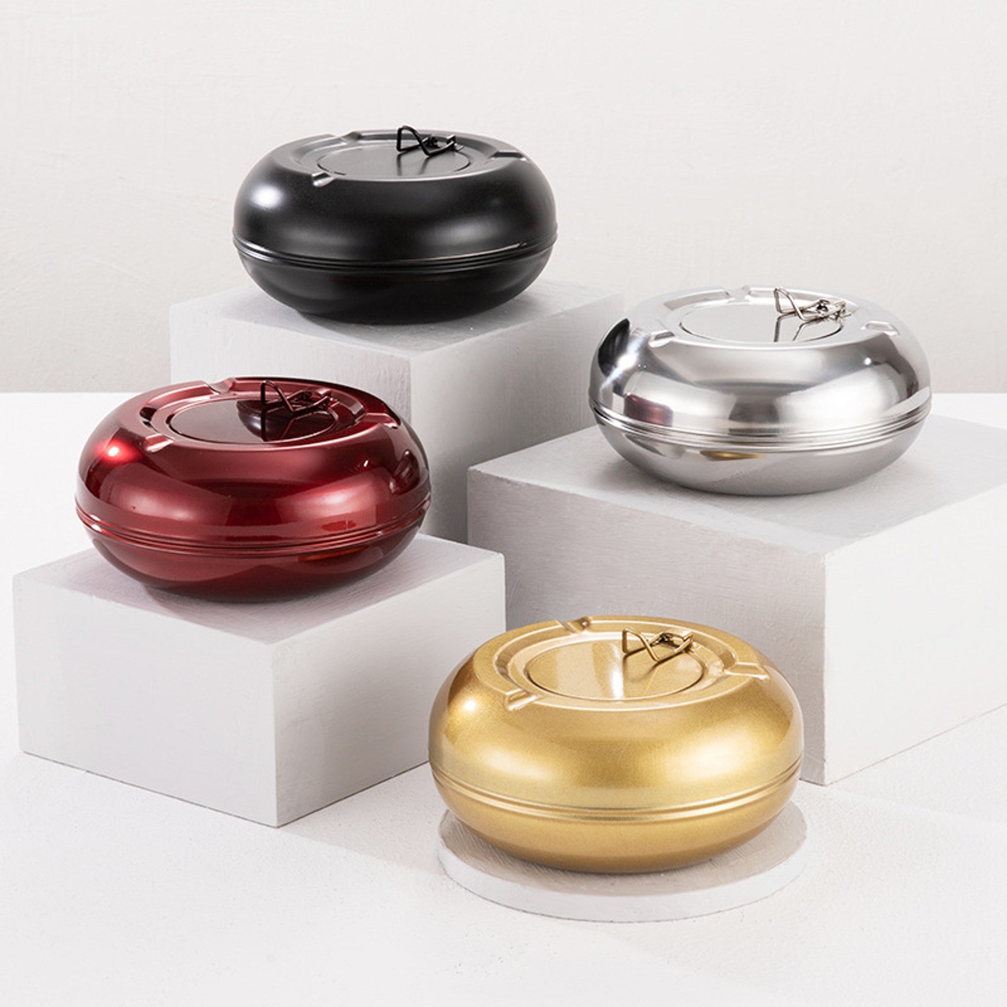 Metal Outdoor Ashtray with Lid Covered Smokeless Windproof