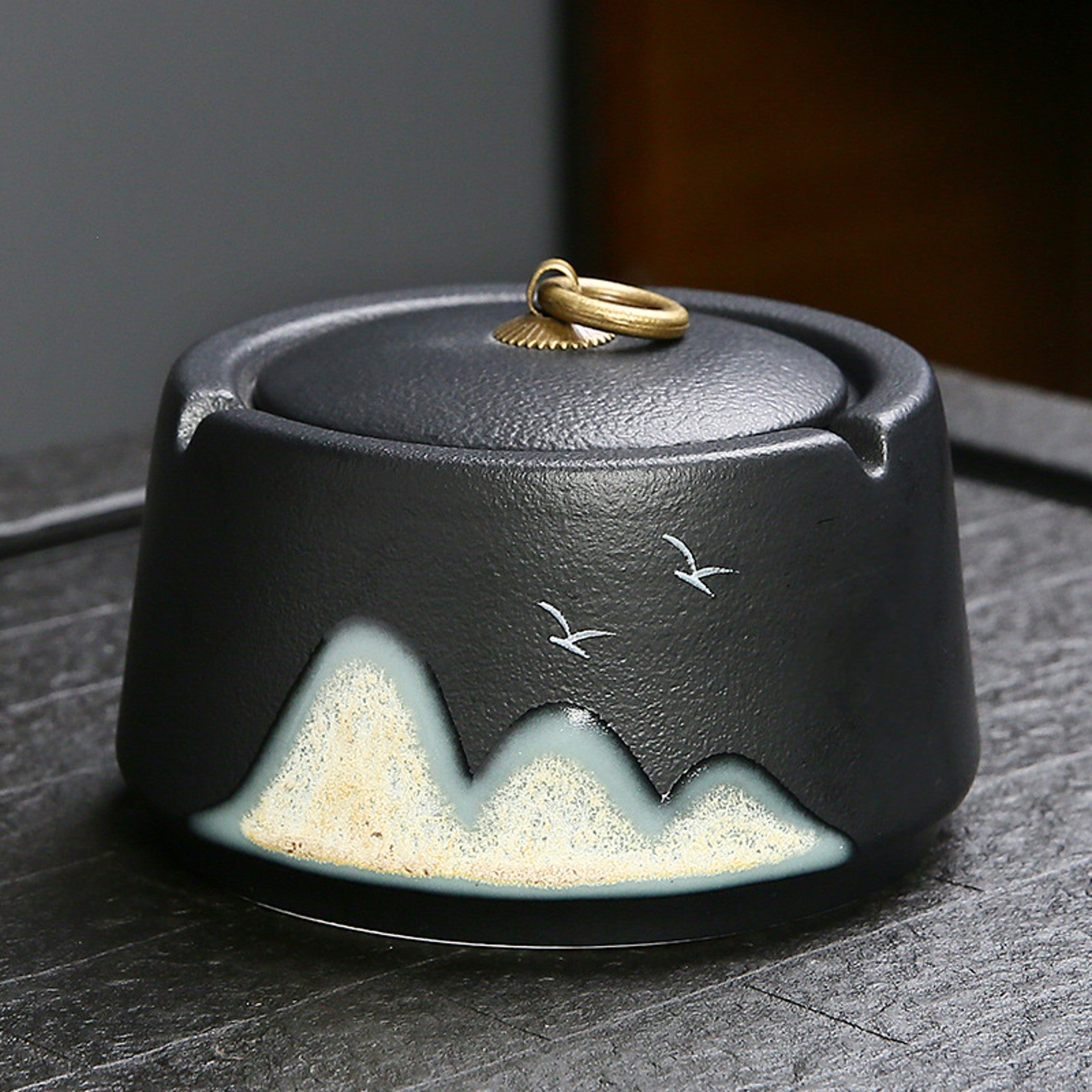 Outdoor Ashtray with Lid Japanese Style Ceramic – Ashtray Planet