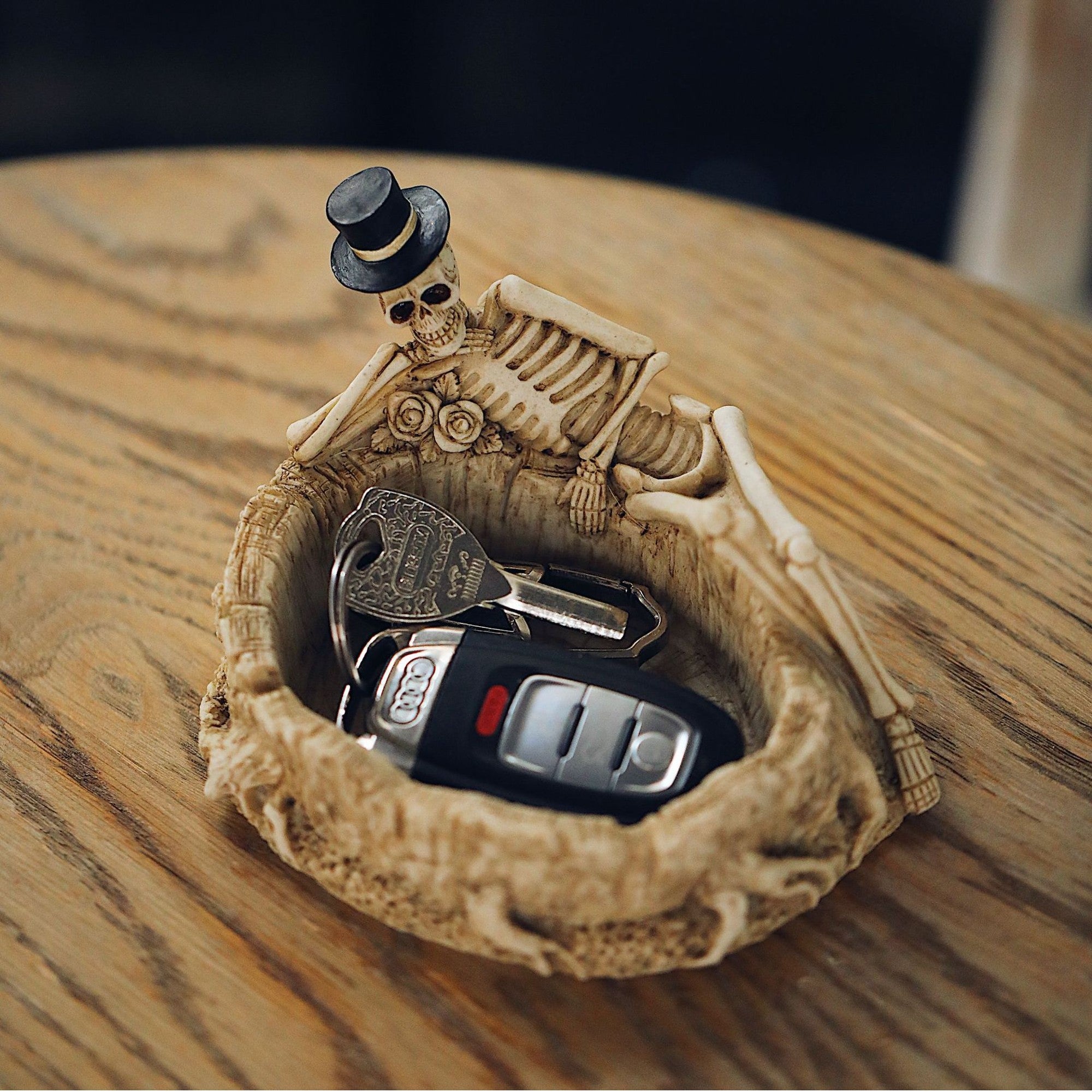 Skeleton Ashtray Resin – Ashtray Planet