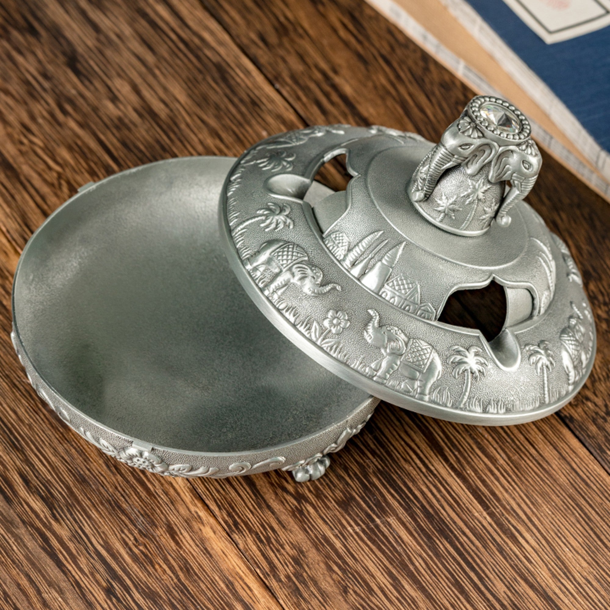 Vintage Ashtray with Lid Metal Elephant – Ashtray Planet